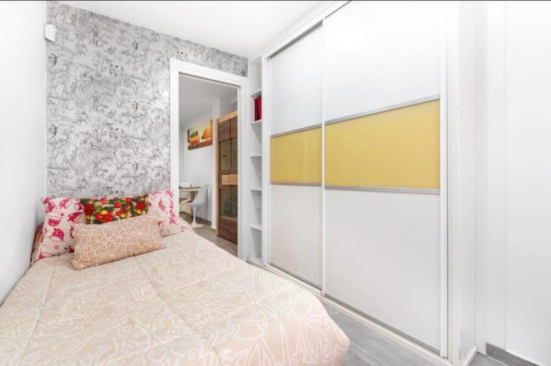 מאלגה Vialia Apartamentos Suites מראה חיצוני תמונה